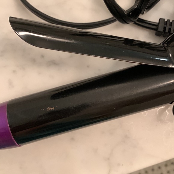 Revlon Curling Iron - Picture 3 of 4